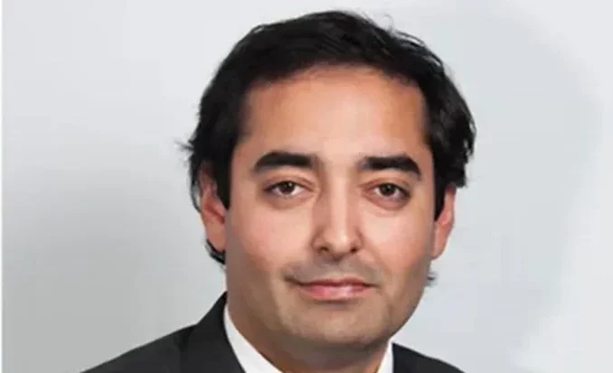 O tribunal exige esclarecimento de Fernando Valente