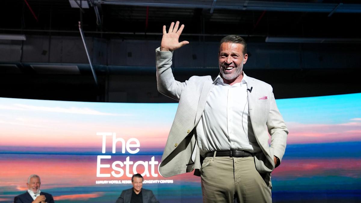 3 Best Investment Tips for Tony Robbins to Become a Millionaire