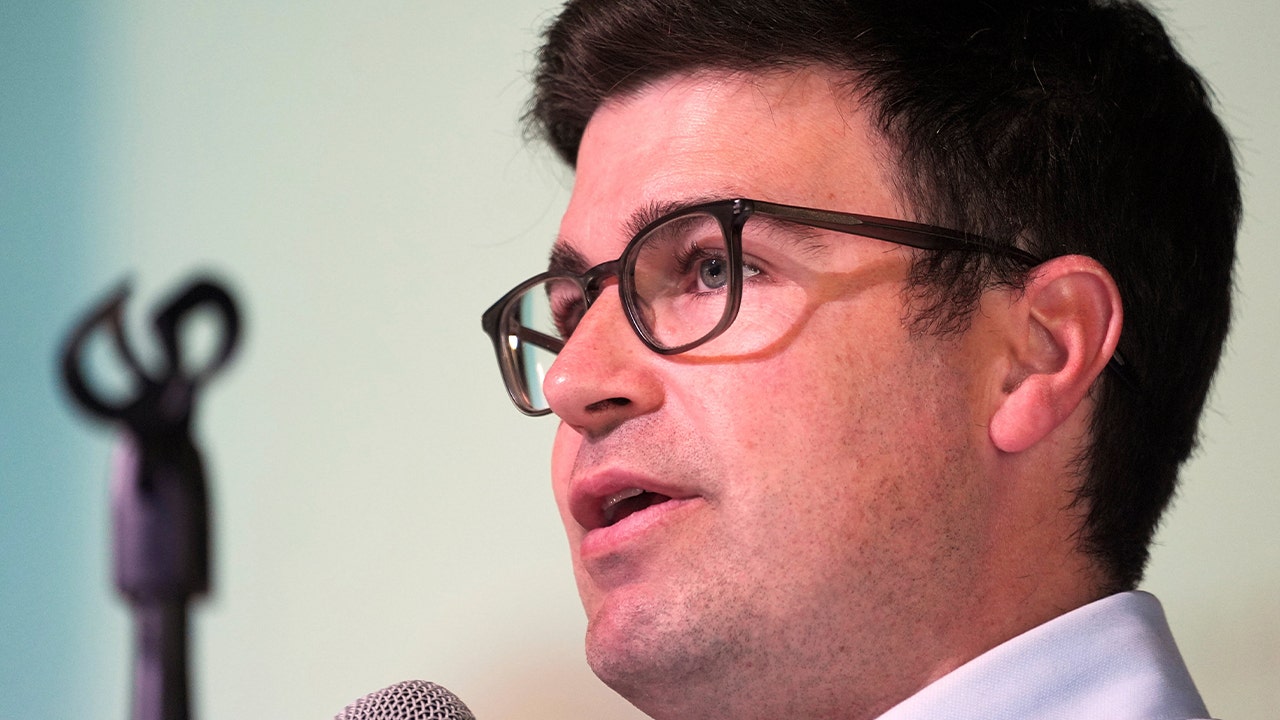 'Old Dem beats current progress in the mayor of Pittsburgh