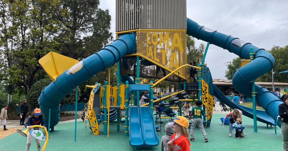 'We all need hope': Four months after the fire, Altadna Community Park reopens