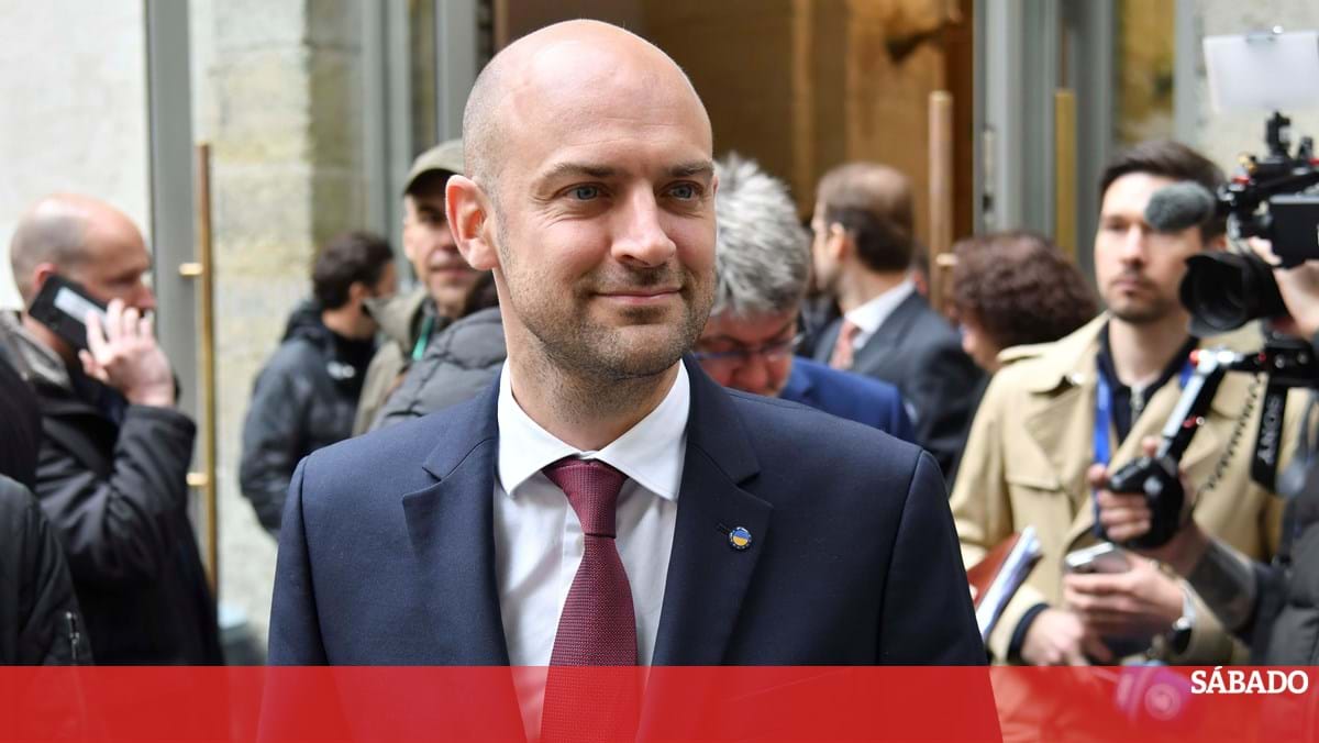 A França ressalta que as relações com a Argélia estão “completamente bloqueadas” – mundo