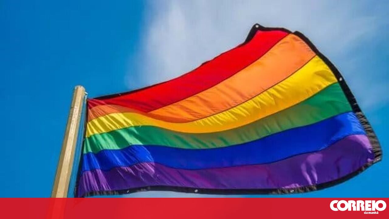 A comunidade LGBT marcharam no Porto, opondo -se a silêncio sobre a agenda política – sociedade