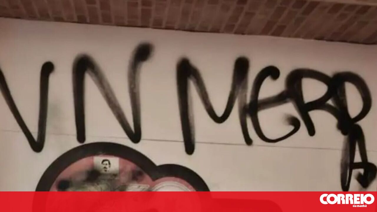 A destruição do Benfica da casa de Quarteira, sugere a torcida de Sporting com frases – Futebol
