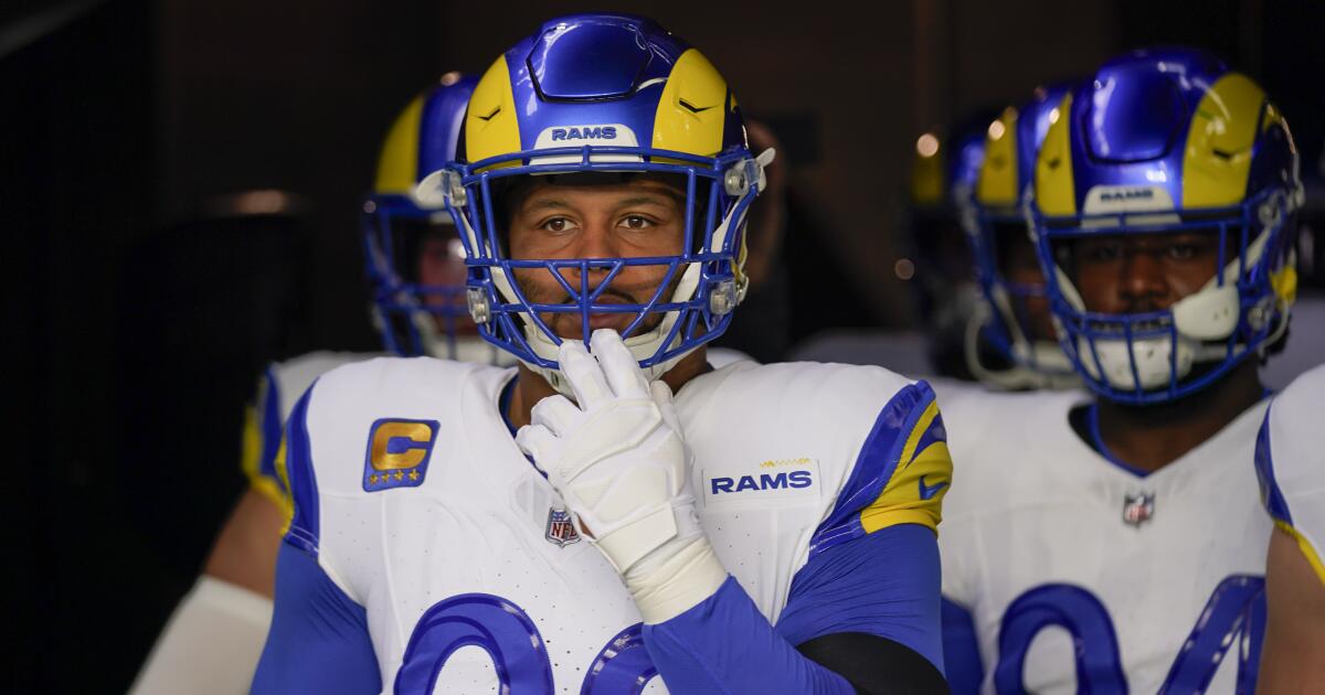 Aaron Donald approves restrictive orders on women