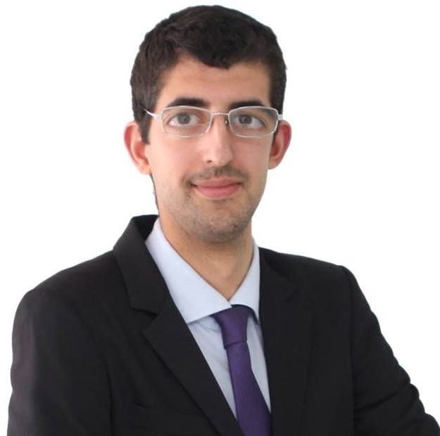 Acadêmico: Rui Sá Frias é o terceiro candidato presidencial