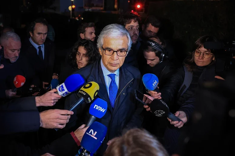 Aguiar-White pode se inscrever novamente para o Presidente do Parlamento da República