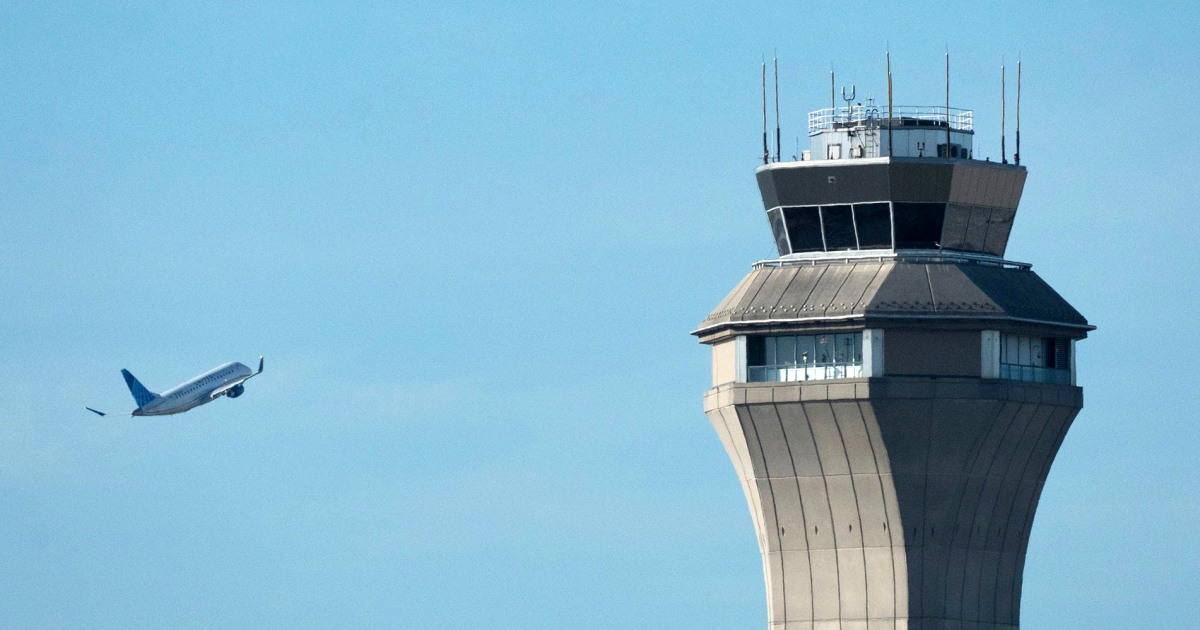Air traffic controllers say power outages become too frequent