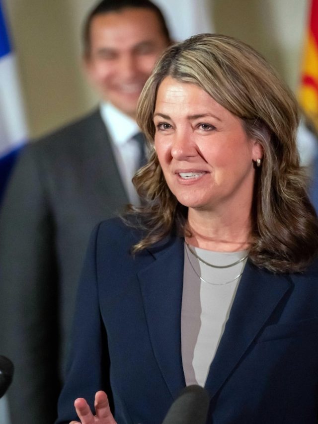 Alberta Prime Minister proposes referendum on separation from Canada