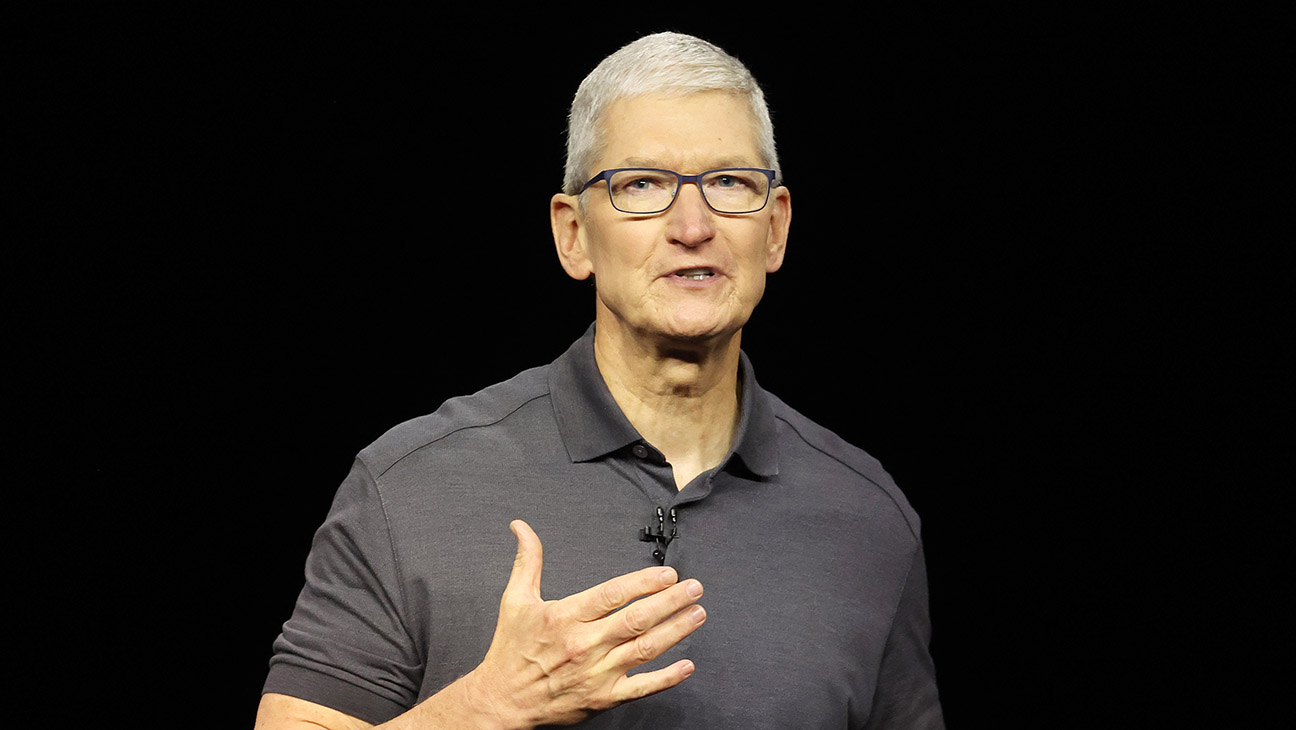 Apple faces potential criminal investigations about app store policies
