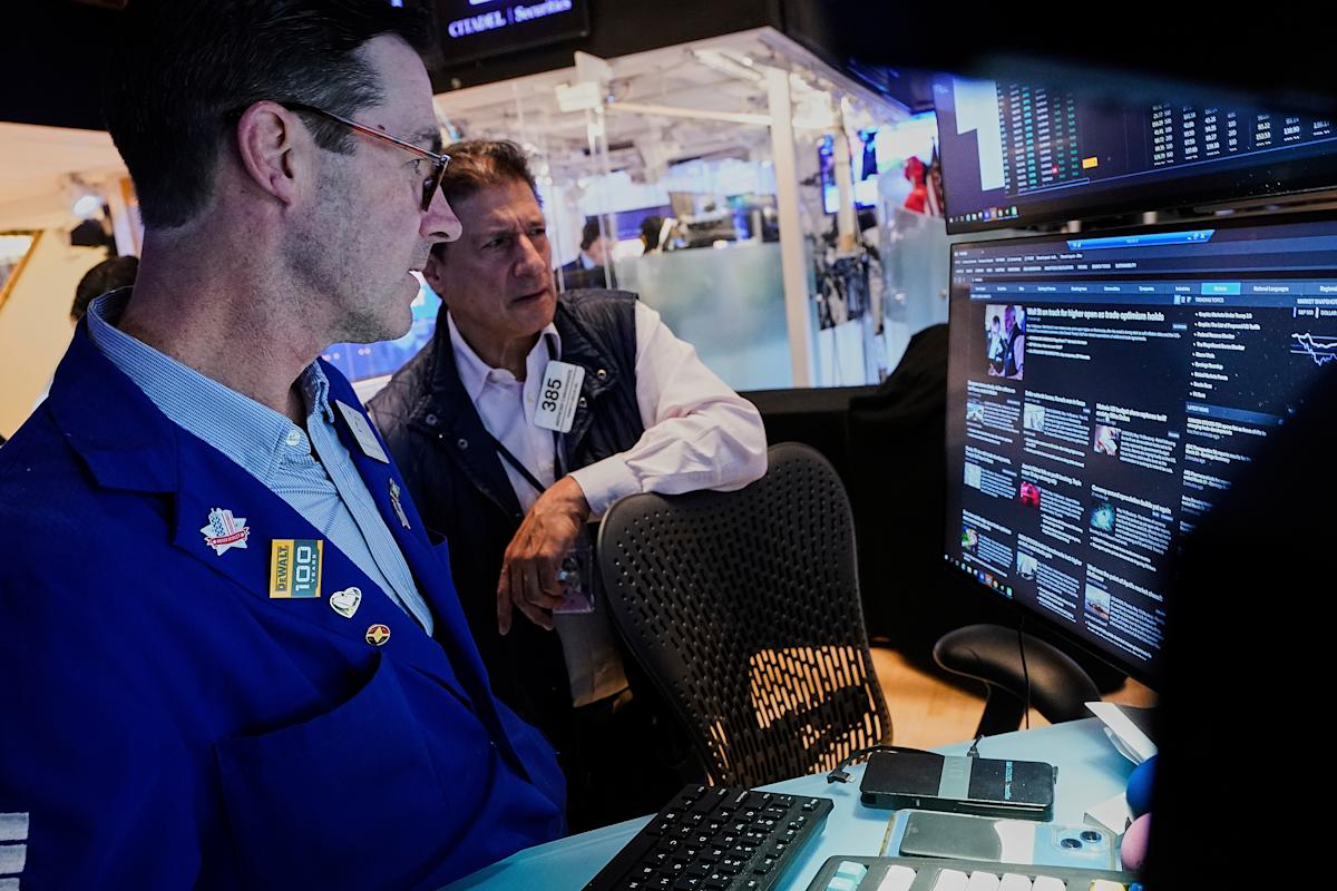 As Wall Street ends the week, U.S. stocks account for less than 3% of its record