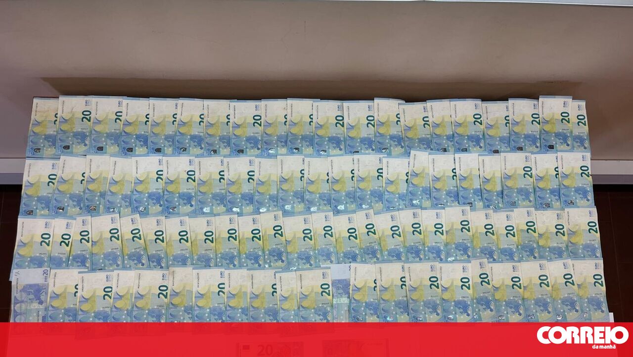 As mulheres aproveitam as distrações para roubar 4.000 euros do Banco de Proença-Aa-Nova-Vargada