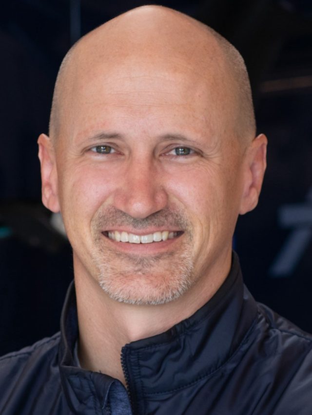 Aurora co-founder Sterling Anderson leaves self-driving truck startup