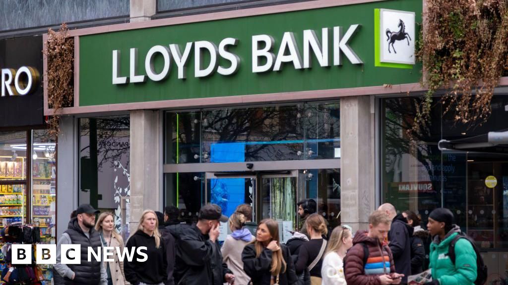 Banks revealed that the bank interruption on Payment Day attacked 1.2 million people.