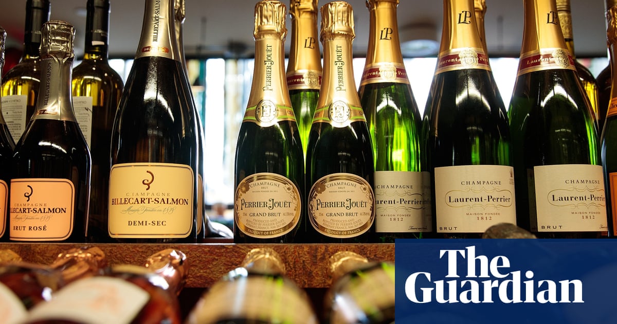 Baskets, cufflinks…and a lot of alcohol: 20 gifts reserved by Lindsay Hoyle | Speaker of the House of Commons