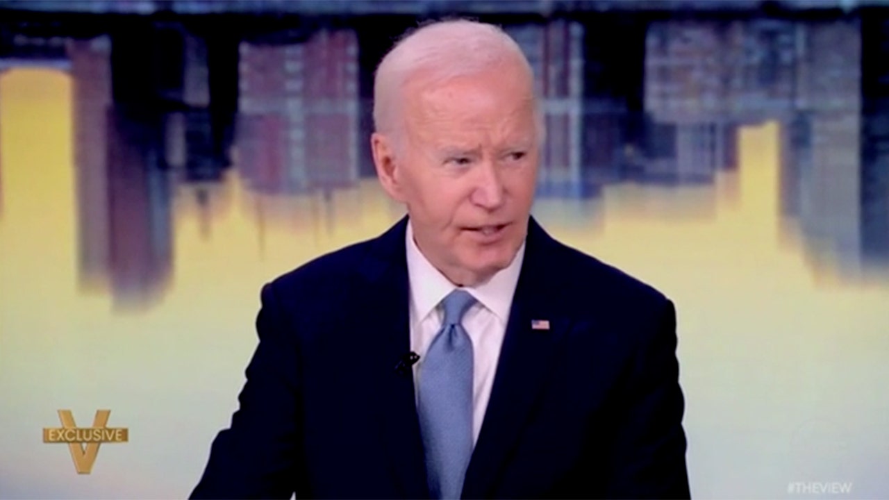 Biden solves Kamala Harris's virus answer on “View”