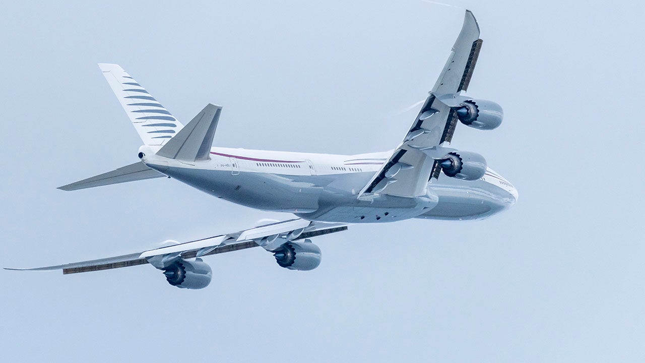 Boeing 747 gift from Qatar to Ministry of Defense spark