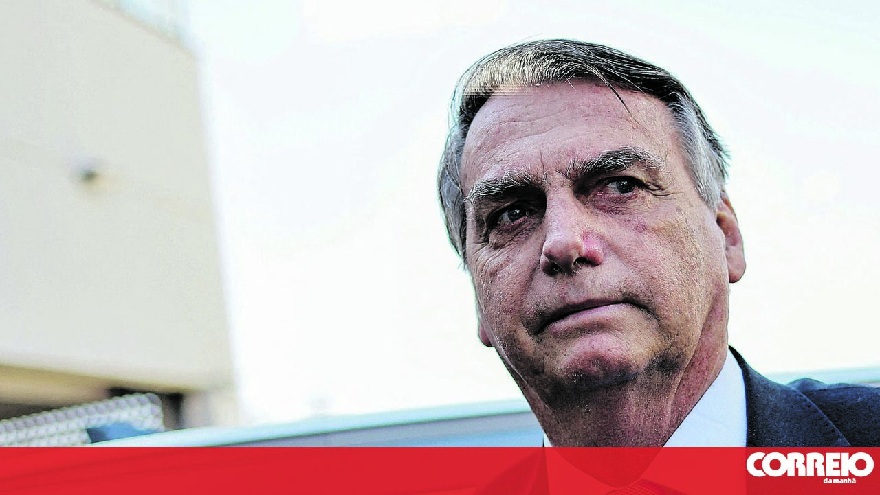 Bolsonaro receberá alta do hospital em três semanas