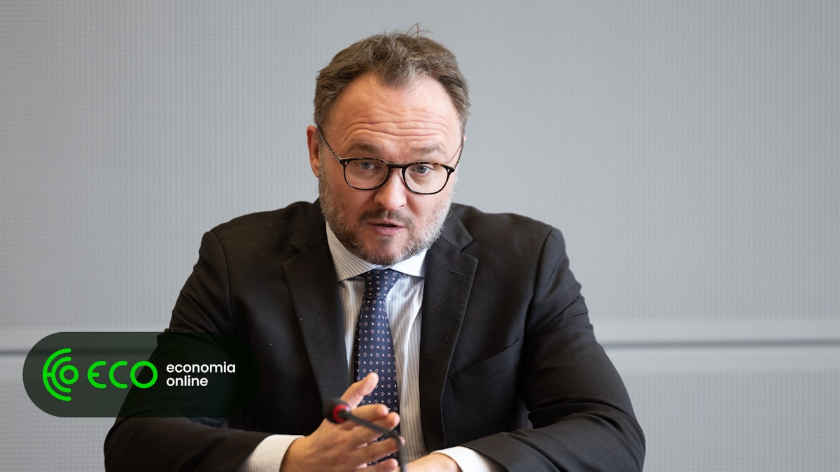 Bruxelas aprendeu lições com a queda de energia na Ibéria. Deseja interconectar, armazenar e modernizar redes