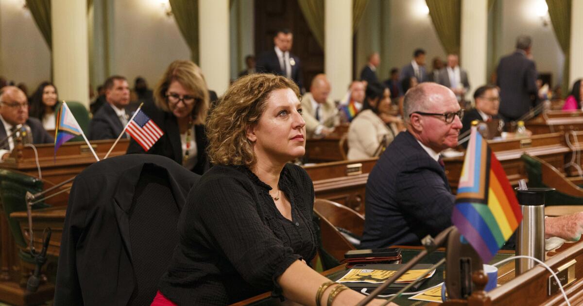 California lawmakers unanimously pass bills to solicit minors after turmoil