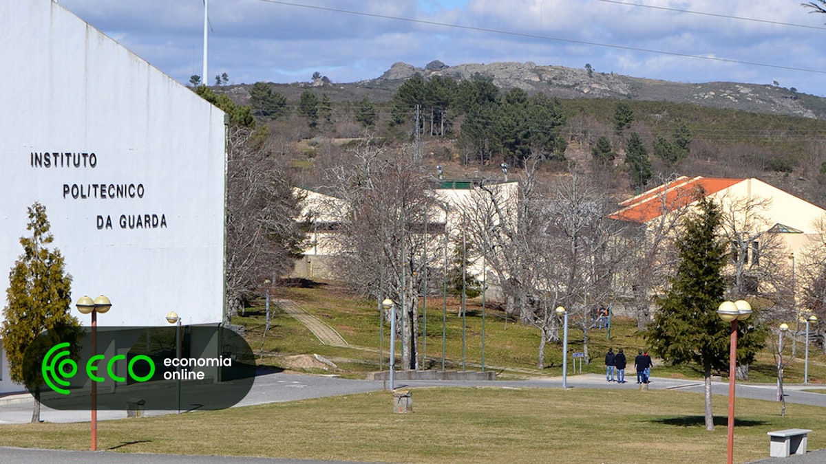 A Guarda Polytechnic reivindica uma nova escola de saúde e residência estudantil