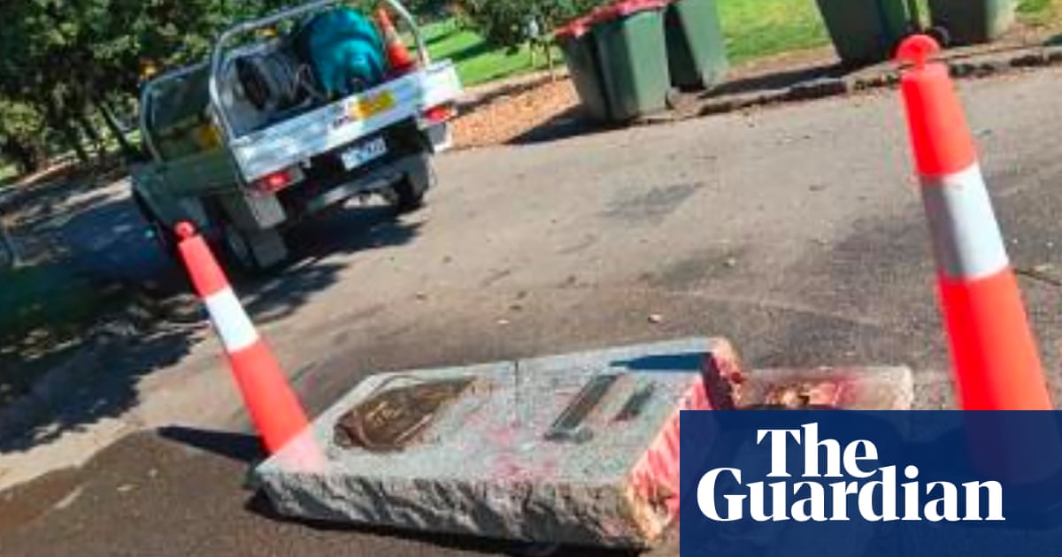 Captain Cook Memorial will not return to Melbourne Park after repeated vandalism | Victoria