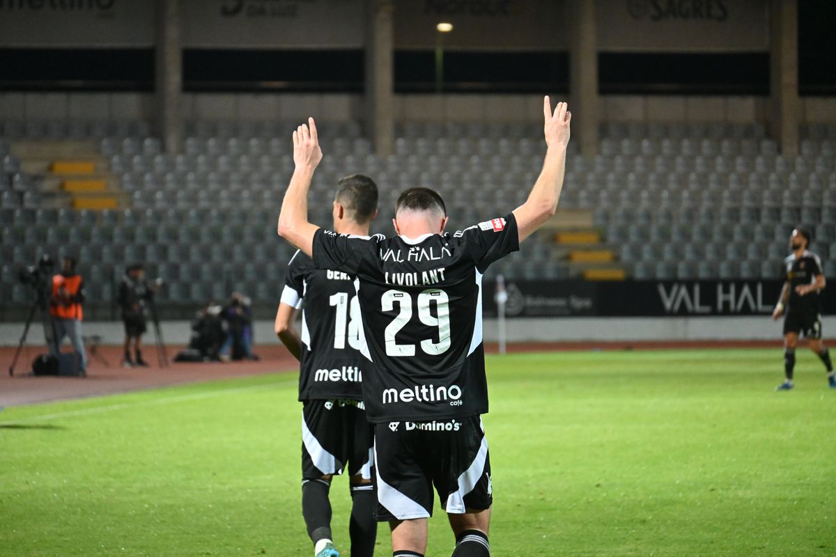 Casa Pia, 2-SC Braga, 1 Casa Pia Destaques: Victory Two-Back com Li (A)