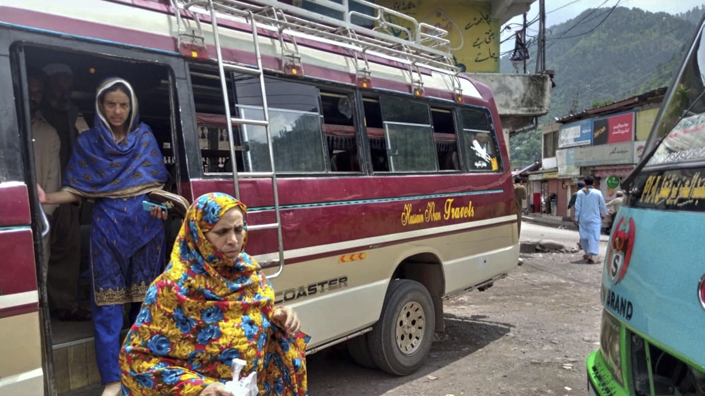 Ceasefire in India and Pakistan shakes by overnight battles in disputed Kashmir: NPR