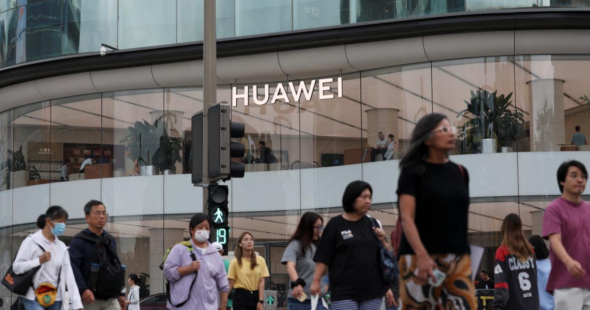 China Is Still Winning the Battle for 5G—and 6G