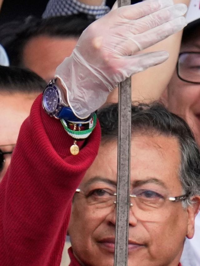 Colombia President sends Congress to make a referendum proposal to overhaul labor law