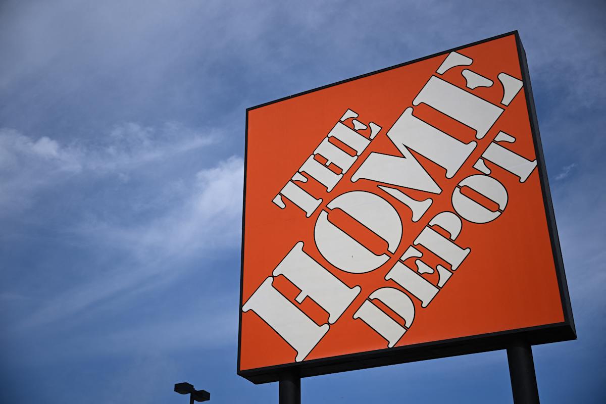 Despite lost profits, Home Depot stocks are still rising amid Trump tariffs