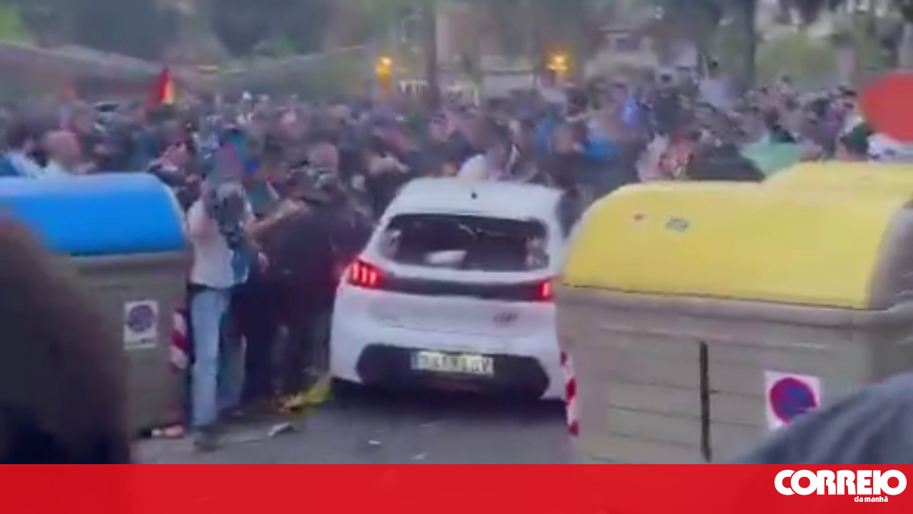 Dez pessoas ficaram feridas depois de correr perto do estádio Espanyol na Espanha – mundo