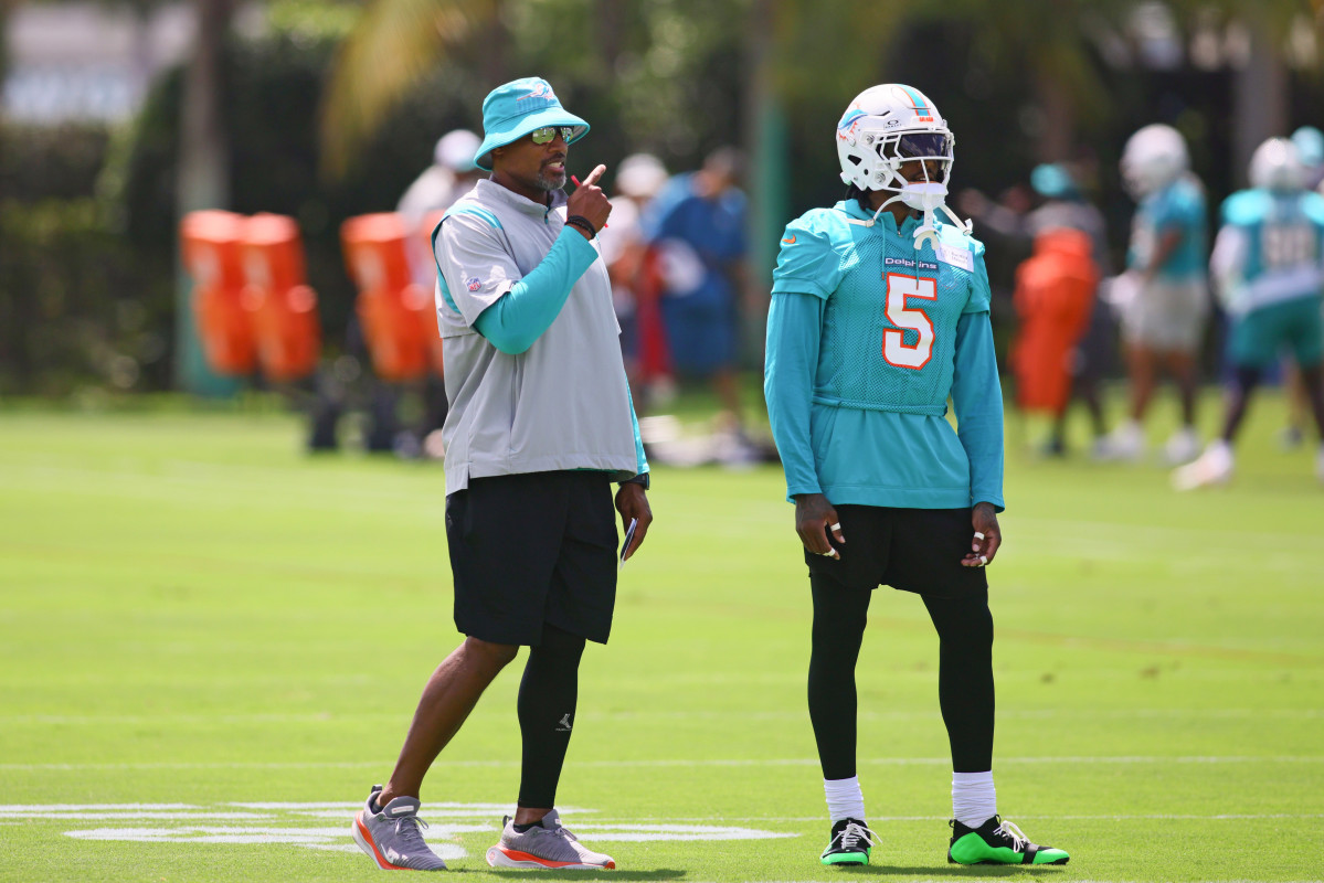 Dolphin DC Anthony Weaver wishes Jalen Ramsey