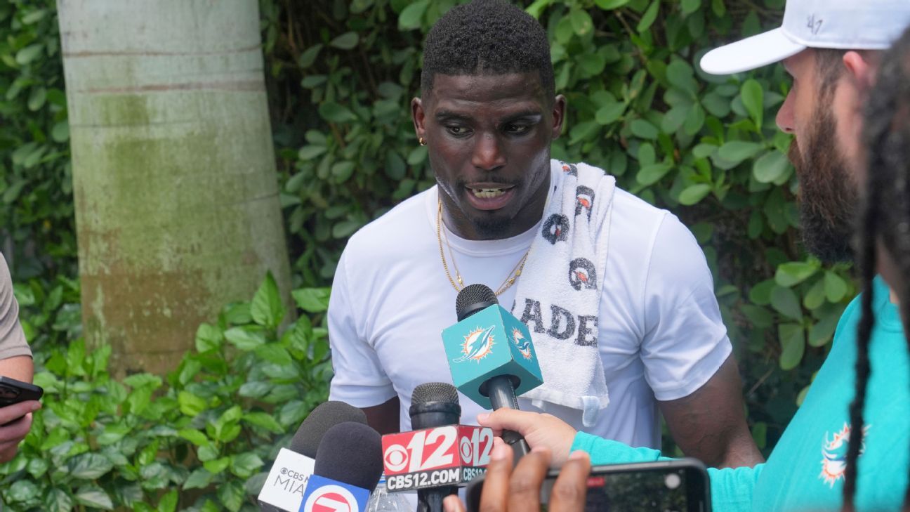 Dolphins' Tyreek Hill hopes to rebound after a tough year