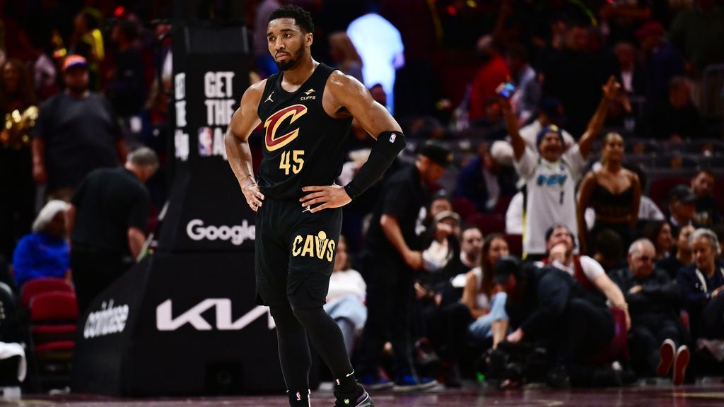 Donovan Mitchell Can't Believe the Knight's Exit – “Smash the City”