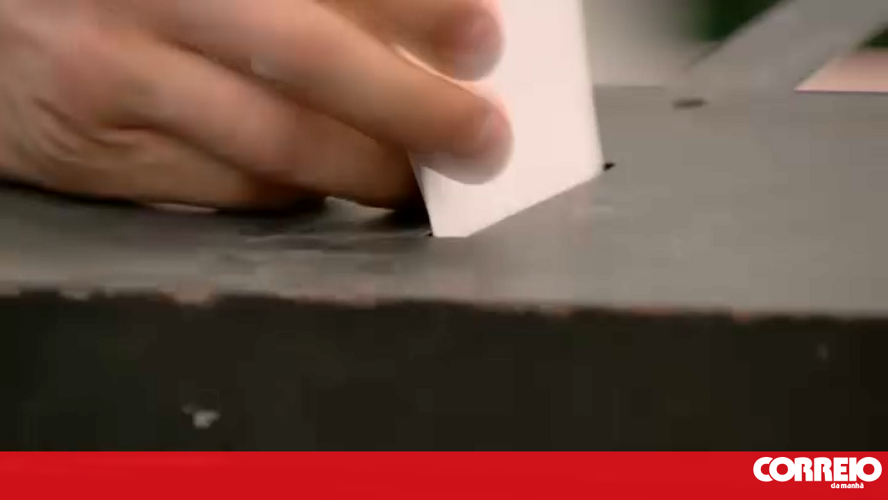 Doze partidos históricos e recentes discutirão as recomendações do país de hoje – política