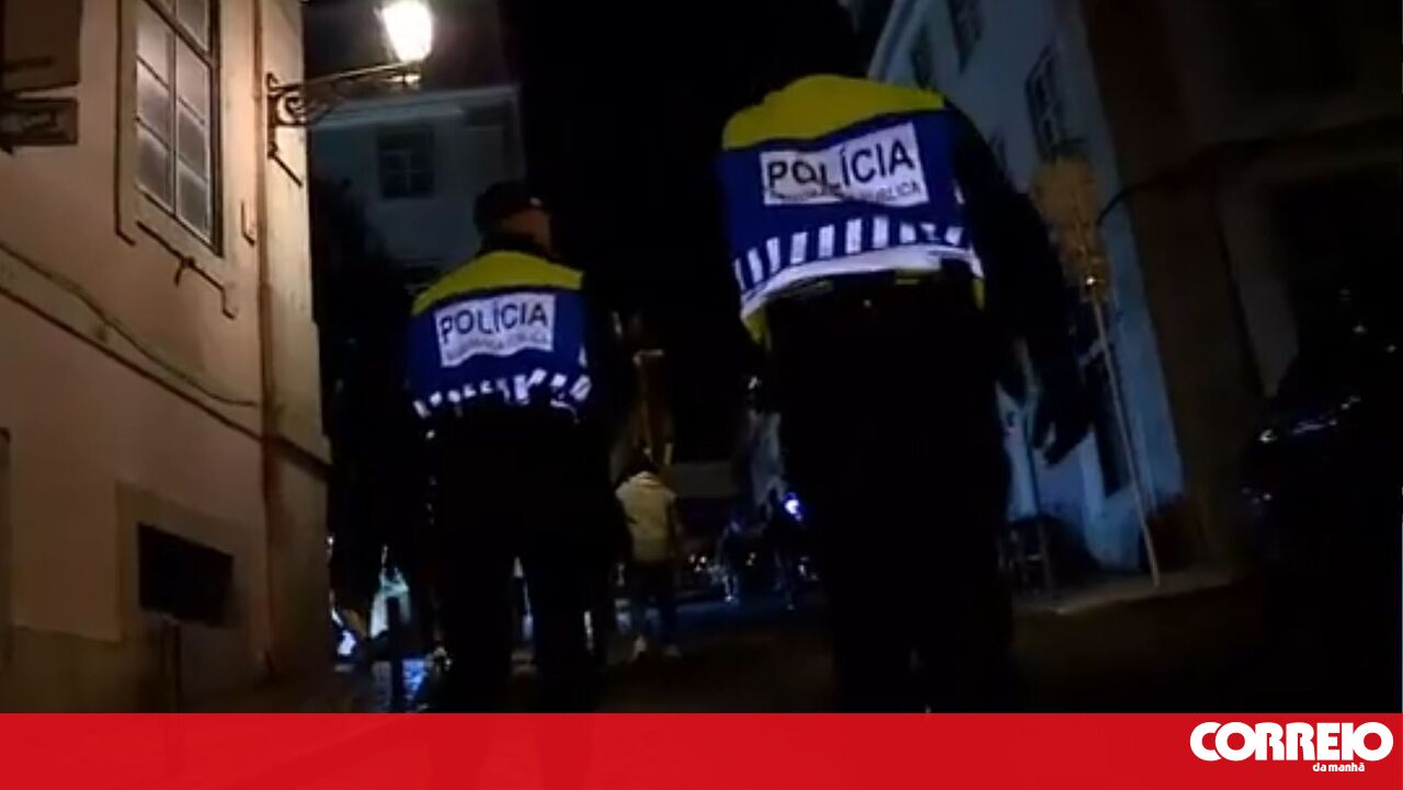Duas pessoas estão impedindo o roubo de Amadora – Portugal