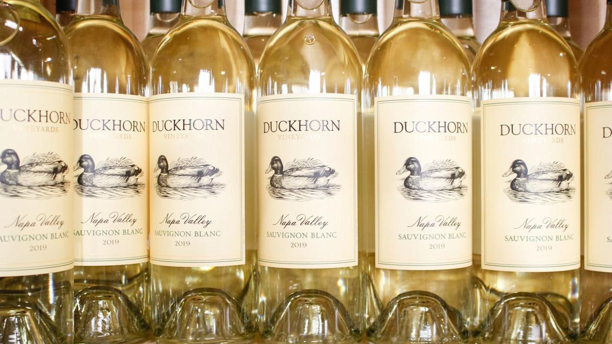 Duckhorn merges portfolio to close tasting room
