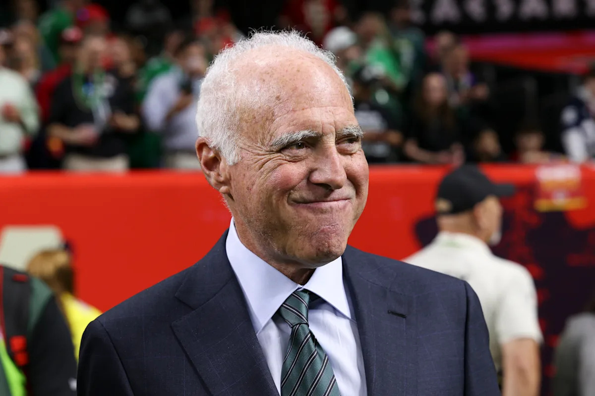 Eagles owner Jeffrey Lurie reportedly