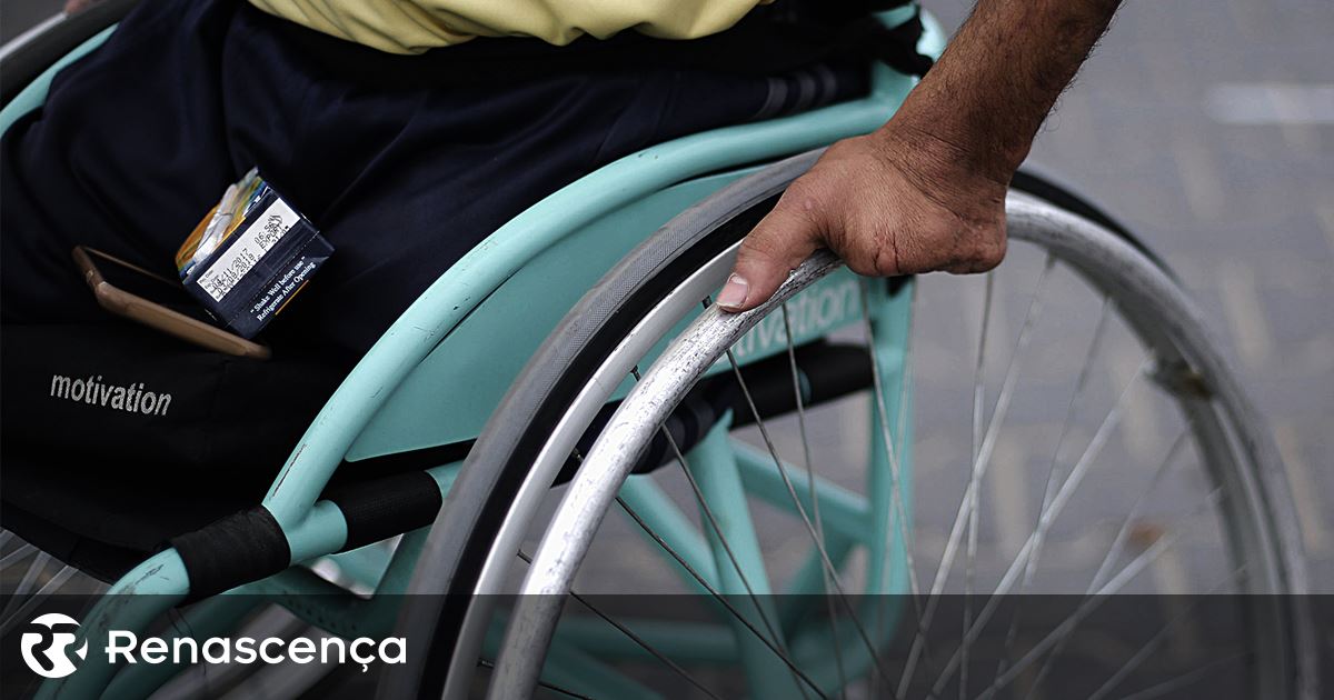 Esclerose múltipla. As rotas de diagnóstico e medicação são urgentes