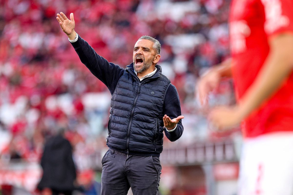 Esportes: Rui Borges se opõe às euforias (o que eu digo e o que dizer aos jogadores)