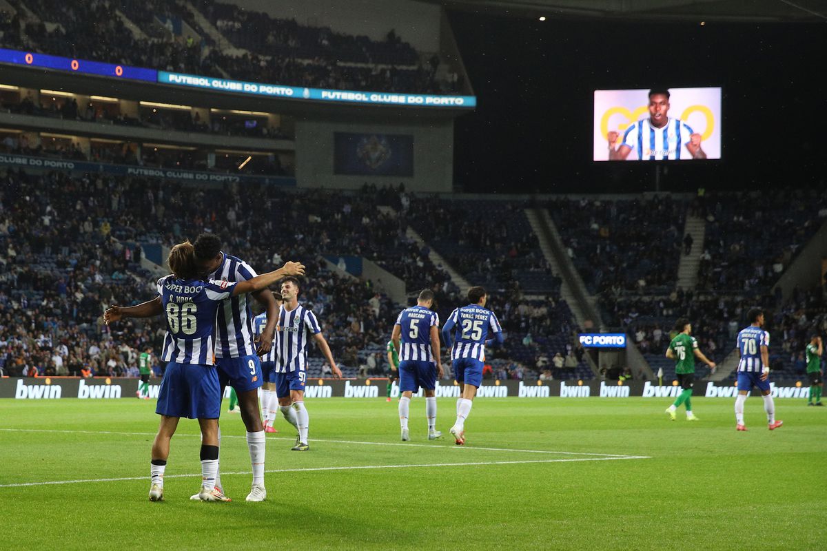 FC Porto-Moreirens, 3-1 A criatividade deste título é Rodrigo Mora (Dragon aponta)