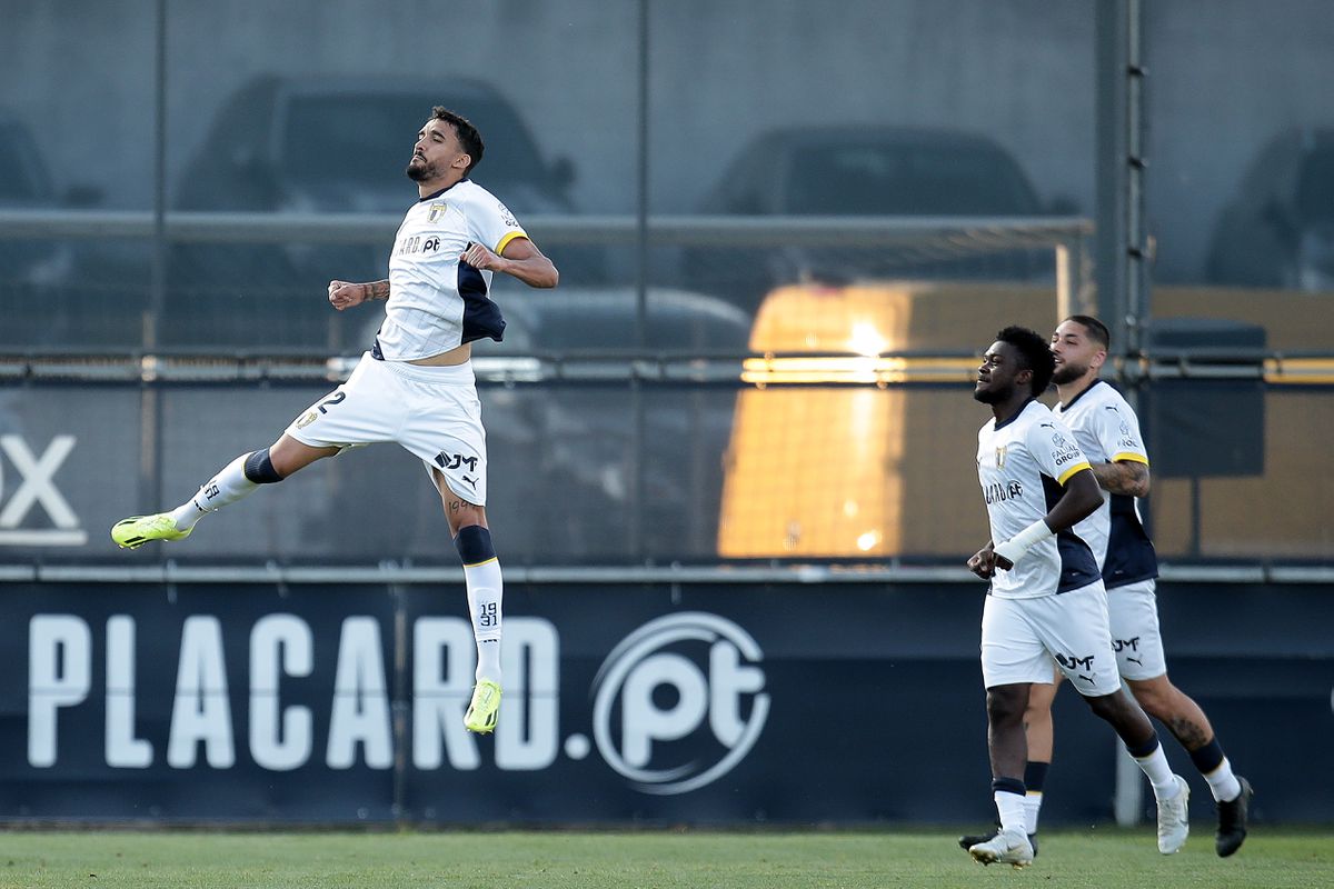 Famalicão-Casa Pia; 2-1 Elisor Times ganha o sétimo lugar em Famalicenses (Chronicle) pela segunda vez