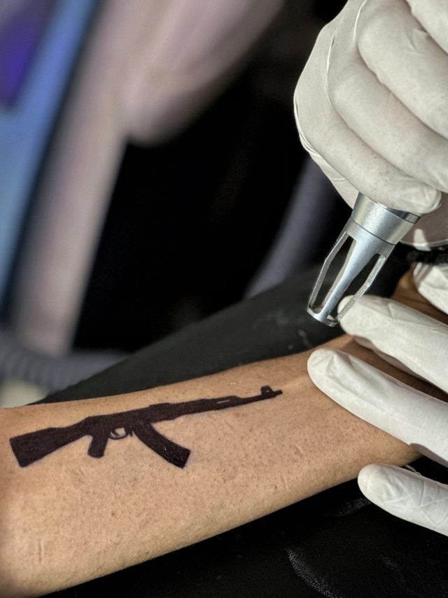 “Fear is Real”: Why Young Kashmiris want to remove gun tattoos, “Freedom” | India – Pakistan Tension