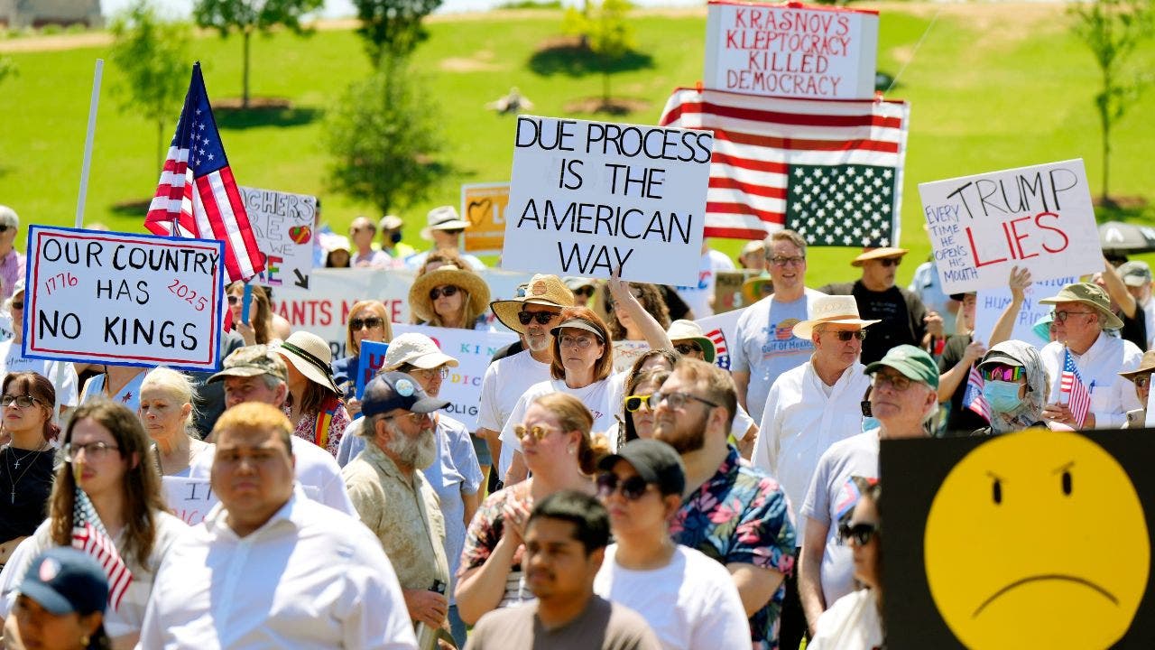 Federal judge blocks Oklahoma law criminalizes illegal immigration