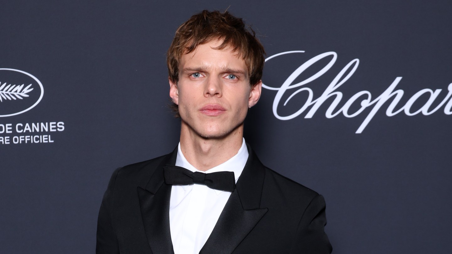 Finn Bennett talks about the prequel series “The Knights of the Seven Kingdoms”