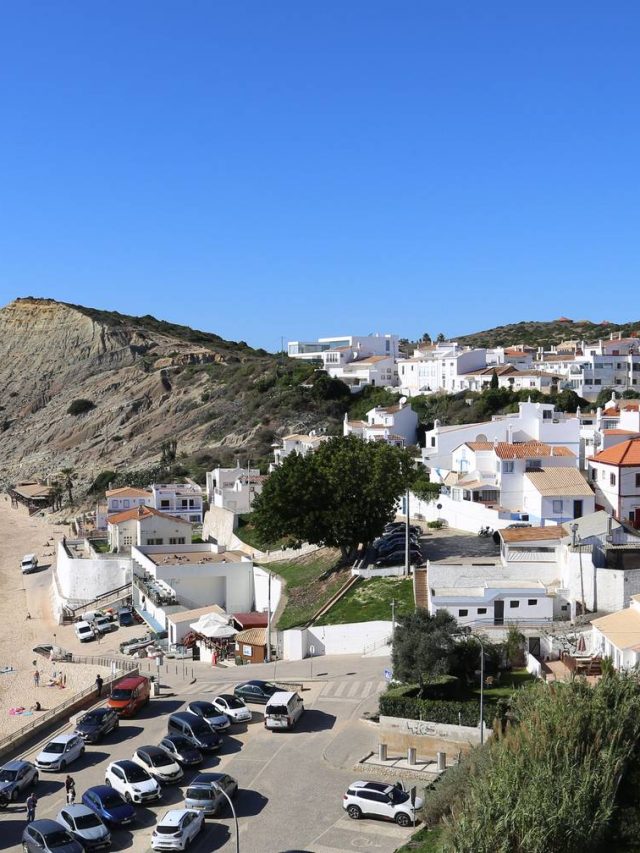 Fique longe da multidão e conheça três aldeias do Algarve