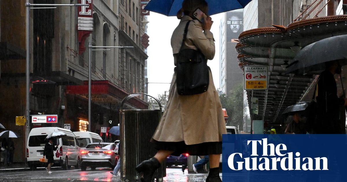 Flooding and bad weather warnings in NSW when Sydney is hit by heavy rain | Australian Weather