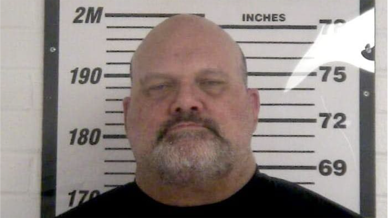 Former WWE wrestler allegedly tried to buy child porn