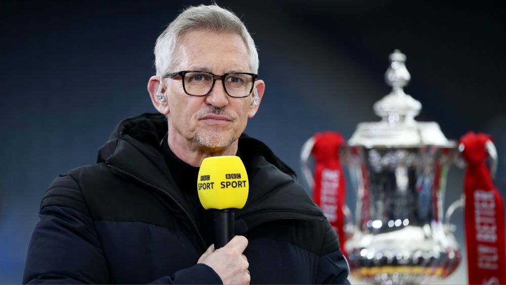 Gary Lineker leaves BBC as soon as possible after anti-Semitism controversy
