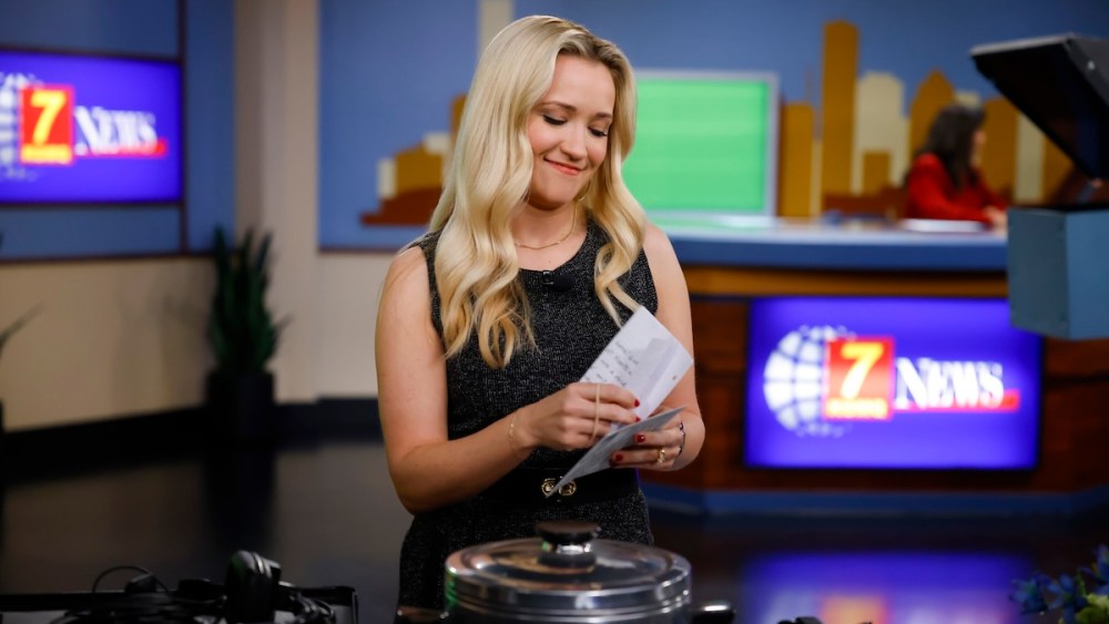 Georgie & Mandy’s First Marriage Star Emily Osment on Season 1 Finale, Hannah Montana
